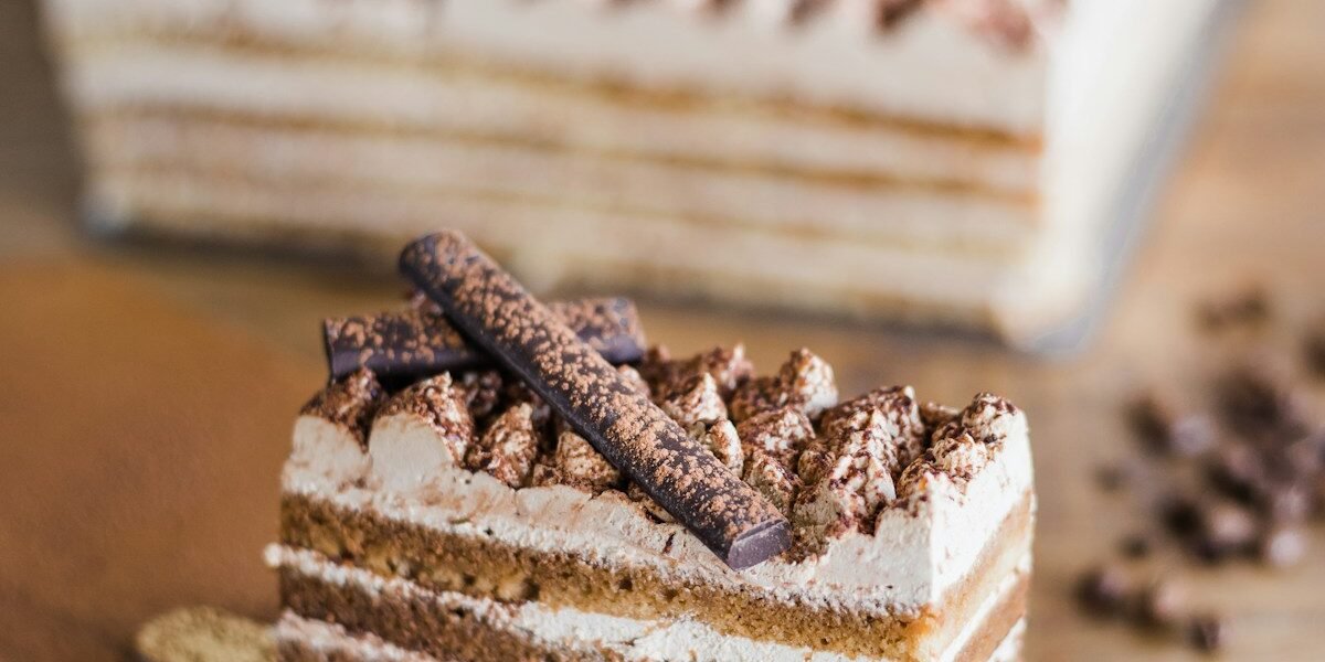 Apfelkuchen in der Springform frisch gebacken